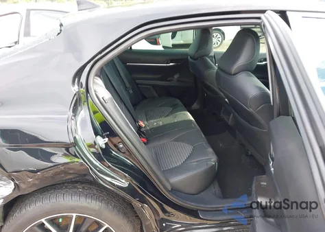 2024 Toyota Camry Se z USA, uszkodzony, nr VIN 4T1G11AK4RU246777